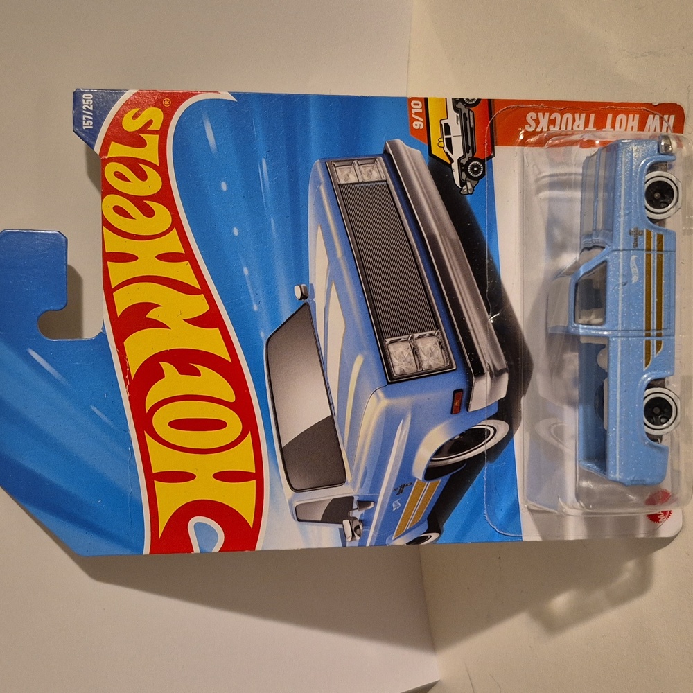 D1 Hot Wheels 83 Chevy Silverado shipping protector bad card